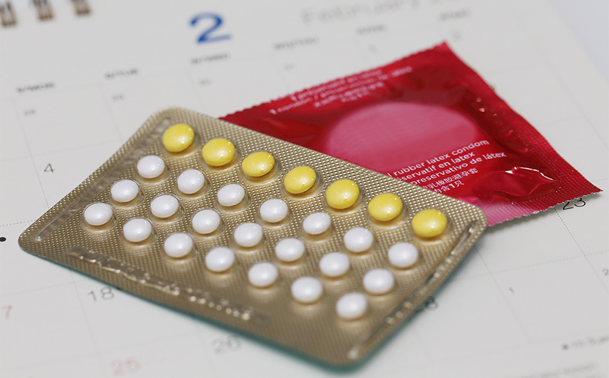 birth-control-pills-condom