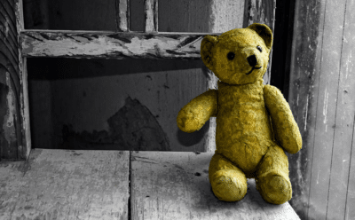 public domain image from Pixabay; alone child without home