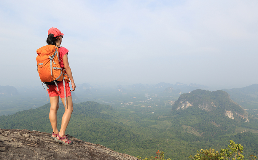 woman-hiking-mountain